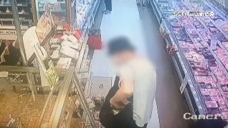 就是不付錢！男超市內狂偷24個麵包遭逮