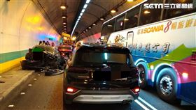 國道五號北向13公里處發生4車追撞事故。（圖／翻攝畫面）