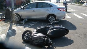 林口,恍神,空翻,落地,闖紅燈,汽車,機車,