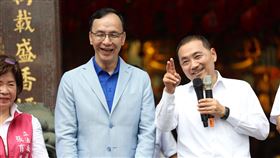 朱立倫、侯友宜到桃園參拜。（圖／國民黨提供）