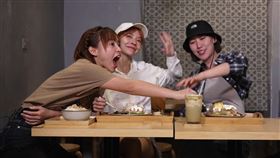 《懿想天開》李懿、艾融以及樂天女孩陳詩媛（十元）。