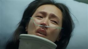 小薰遭撞。（圖／翻攝自MyVideo影音隨看YT）