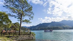 ▲石門水庫四季風情的美麗令人陶醉。（圖／業者提供）