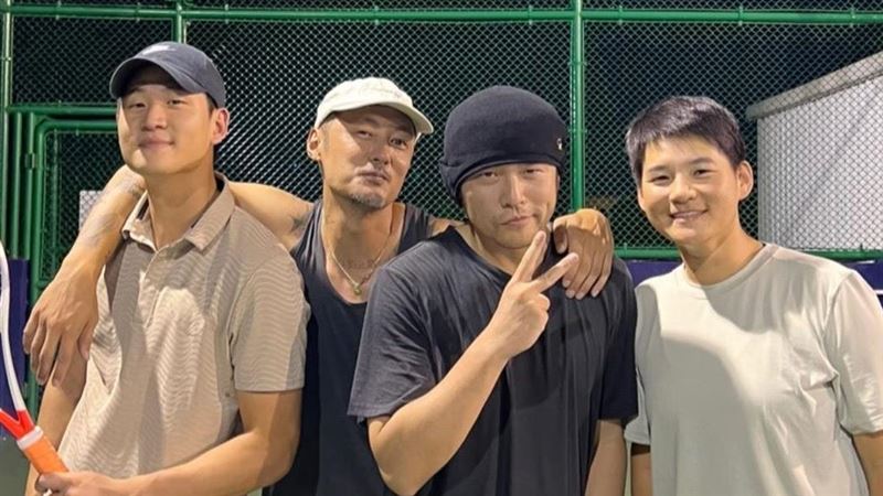 余文樂同框2天王做這事　驚見球后曾雅妮
