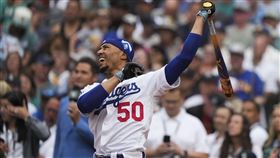 ▲道奇外野手貝茲（Mookie Betts）全壘打大賽敲出11轟遭到淘汰。（圖／美聯社／達志影像）