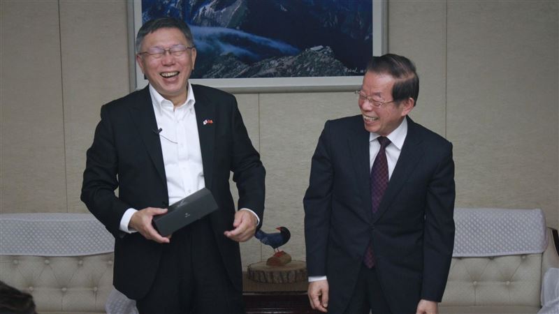 謝長廷打臉柯文哲！民眾黨：是見世耕弘成