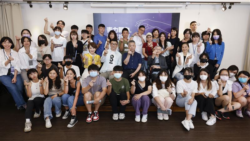 「青力計畫」助還學貸！首場座談大咖齊聚