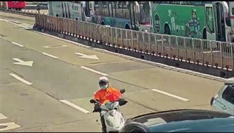 新／北市重慶北路「4客運連撞」釀6人送醫