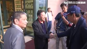 郭台銘、吳俊立。