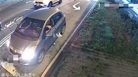 台中環保局，取締，吐檳榔汁，亂丟垃圾，(圖 /翻攝畫面)