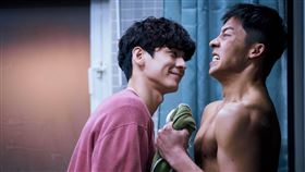 《關於我和鬼變成家人的那件事》。（圖／Netflix提供）