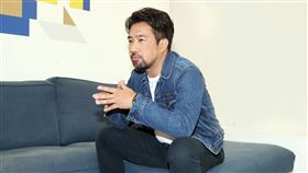 「人選之人 - 造浪者」黃健瑋三立新聞網專訪。（記者邱榮吉/攝影）