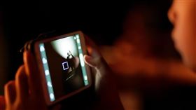 ▲小朋友,幼童,兒童,手機,手遊,遊戲,3C。（示意圖／翻攝自Pixabay）