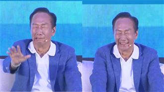 支持者喊選總統　郭台銘變臉尷尬抬手制止