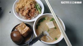 佛心米糕店,高雄,三民區,嫩江街,銅板價,客群,吃飽,