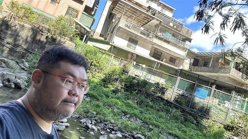 黃國昌占用國有地　四叉貓「衝現場朝聖」