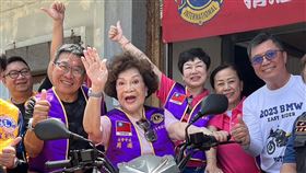 周遊（阿姑）捐贈救難沙灘車。（圖／李朝永提供）