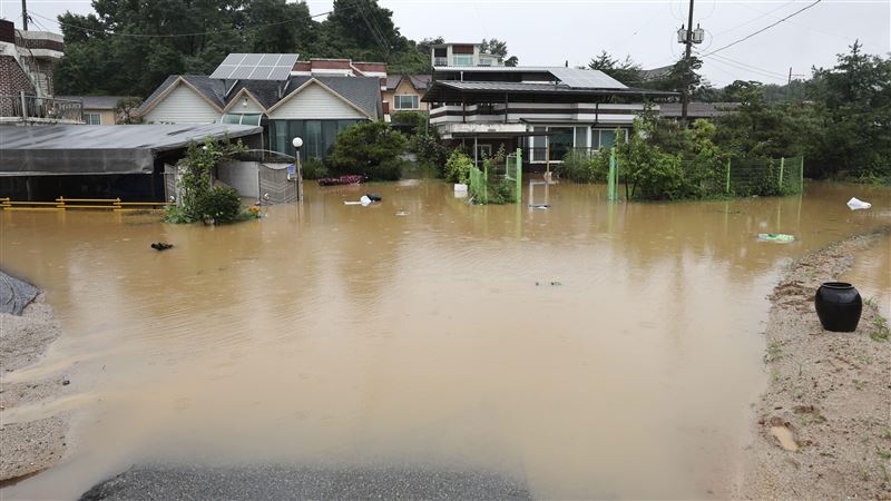 暴雨襲韓「釀洪災山崩」　至少22死14失蹤
