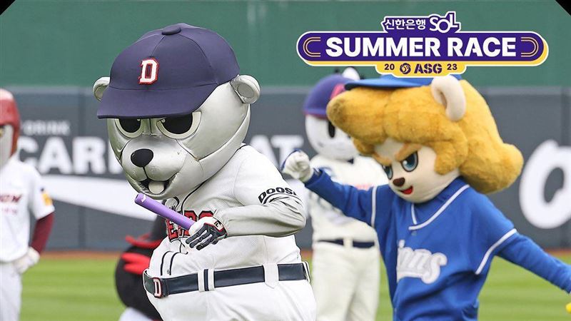 韓職明星賽珍貴畫面　洋投打高祐錫安打