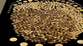 男挖玉米田驚見「逾700枚內戰金幣」！專家：總價值恐達數百萬美元。（圖／翻攝自NGC網站）