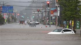 日本暴雨（圖／美聯社／達志影像）