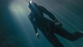 Amazfit T-Rex Ultra終極軍規GPS潛水運動手錶，新增運動模式讓「輕極限運動」愛好者有新的冒險與挑戰。（圖／品牌業者提供）