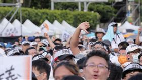 ▲716凱道侯友宜致詞，台下噓聲倒讚（圖／記者楊澍攝影）