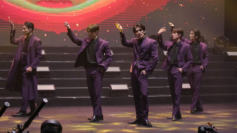 SF9五帥實現承諾！來台FAN-CON勁歌熱舞