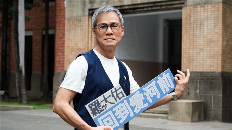 從醫兩年不幹了　羅大佑鬧家庭革命吐內幕