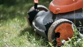 割草機https://www.flickr.com/photos/26344495@N05/50024777543/in/photolist-2jdw4wx-2dNtT7J-f5be5-eDX4U3-eDQWMX-eDX569-2oNDRMS-2oNATsh-2kRNdS8-8bESEA-26oatWt-rwBVDF-bt1db1-6LfeV3-7KpcR3-bs1gRD-qczmuV-2mcZB