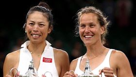 謝淑薇傷癒復出就豪奪2座大滿貫女雙冠軍。（圖／翻攝自謝淑薇臉書）