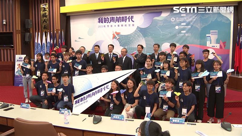 不只航空科系來報名！暑期航空營人才多元