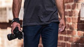 α6700擁有小巧且輕量的機身設計，造就其出色的便攜性與機動性。