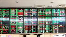 台股　股市　股票　開盤　證券行　號子（圖／記者戴玉翔攝影）