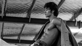 ▲飾演「殷郊」的陳牧馳（圖／翻攝自微博）