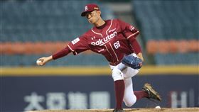 ▲黃子鵬這場先發吞敗，他在明星賽將拿起棒子打擊。（圖／樂天桃猿球團提供）