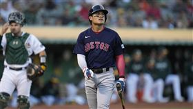 ▲張育成2打數吞1K，第3次打擊遭更換代打。（圖／美聯社／達志影像）