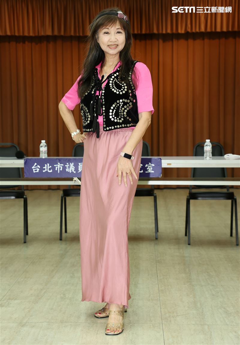 龔蓮華出席星光閃閃彩繪天地。（圖/記者邱榮吉攝影）