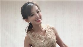 不怕低溫！《甘味》女星零下十度拍婚紗　未婚夫狂灌燒酒（圖／翻攝自江泳錡臉書）