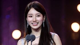 秀智以《安娜》首度拿下視后。（圖/翻攝微博）