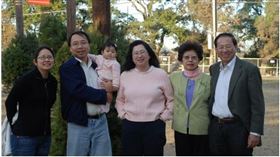 翻攝自清華大學官網、蘇姿丰Lisa SU 推特、台每人歷史協會官網