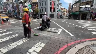 畫新標線反變迷你　台南待轉格2機車就滿