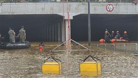 南韓暴雨（圖／美聯社 /達志影像）