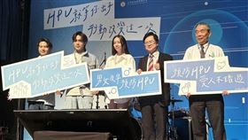 告五人成為台灣家庭醫學醫學會的衛教大使，笑稱自己是「養生樂團」。（圖／記者簡浩正攝影）