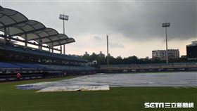 ▲新莊球場因雨延賽。（圖／富邦悍將球團提供）