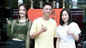 尹馨、安心亞、藍葦華、王自強、蔡明修、亮哲和美麗本人出席《孔雀魚》開鏡。（圖／華視提供）