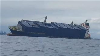 沉船又遇颱風　港務局最快7／30防堵漏油