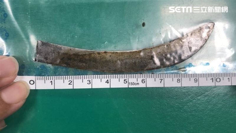 菜園工作爆口角　他持鐮刀砍傷大10歲女友