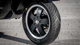 ▲EUROGRIP輪胎導入台灣。（圖／好運車業提供）