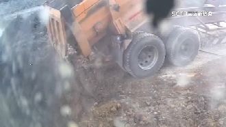 揪廢土傾倒　「怪手駕駛視角」影像成證據